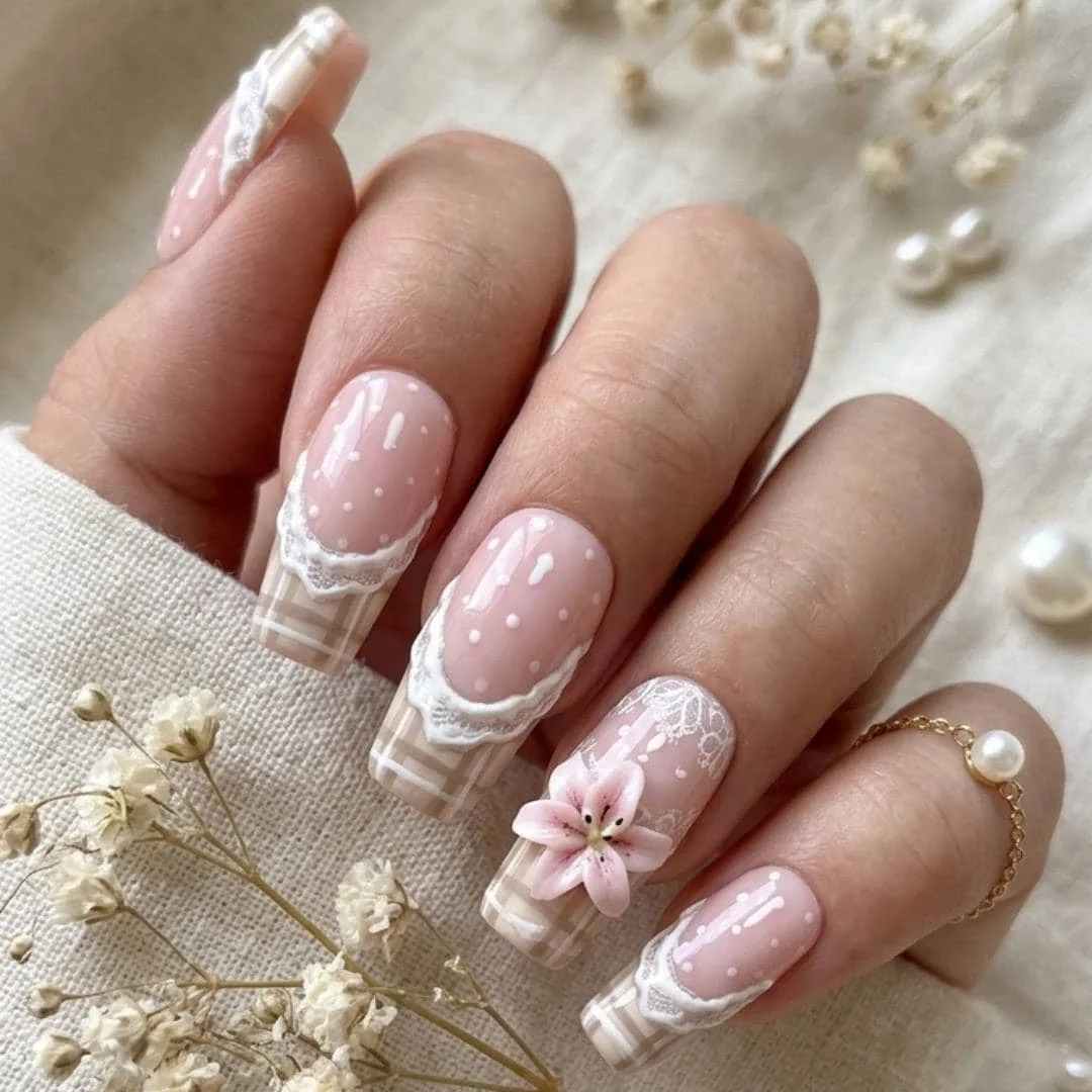 press on nails, custom press on nails, fake nails, Nails Art, stained glass nails, gold press on nails, 3d press on nails, luxury press on nails, handmade press on nails