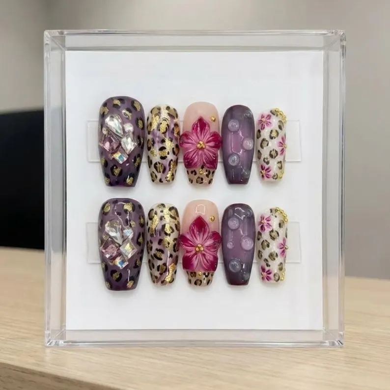press on nails, faux nail set, custom press on nails, fake nails, Nails Art, stained glass nails, gold press on nails, 3d press on nails, luxury press on nails, handmade press on nails