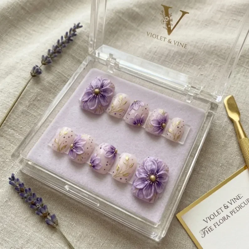 press on nails, custom press on nails, fake nails, Nails Art, stained glass nails, gold press on nails, 3d press on nails, luxury press on nails, handmade press on nails