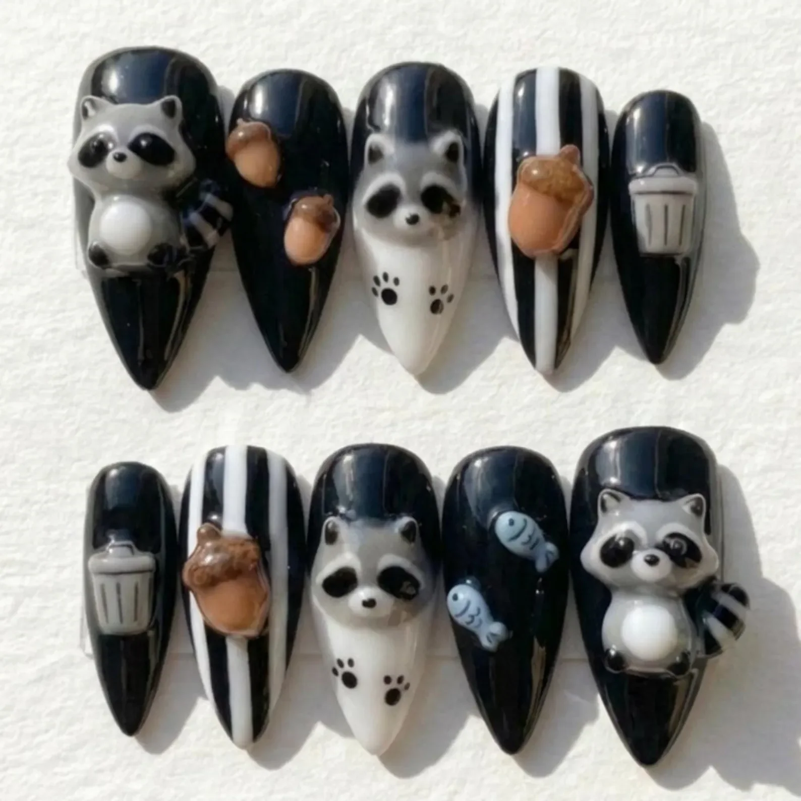 Raccoon Design, Cute Press Ons, press on nails, custom press on nails, fake nails, Nails Art, stained glass nails, gold press on nails, 3d press on nails, luxury press on nails, handmade press on nails