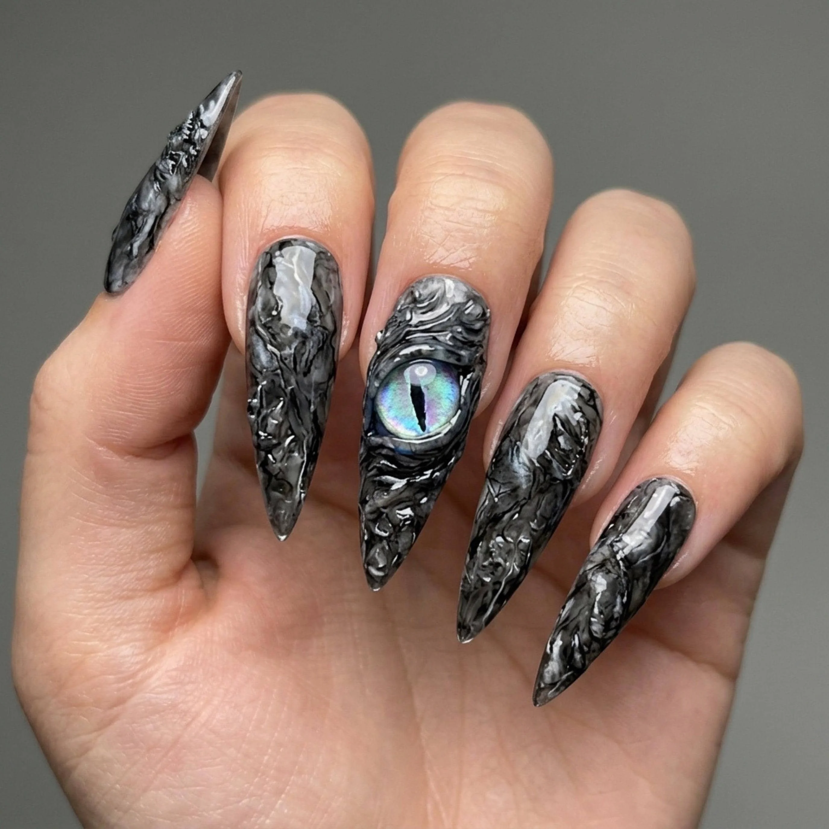 press on nails, custom press on nails, fake nails, Nails Art, stained glass nails, gold press on nails, 3d press on nails, luxury press on nails, handmade press on nails