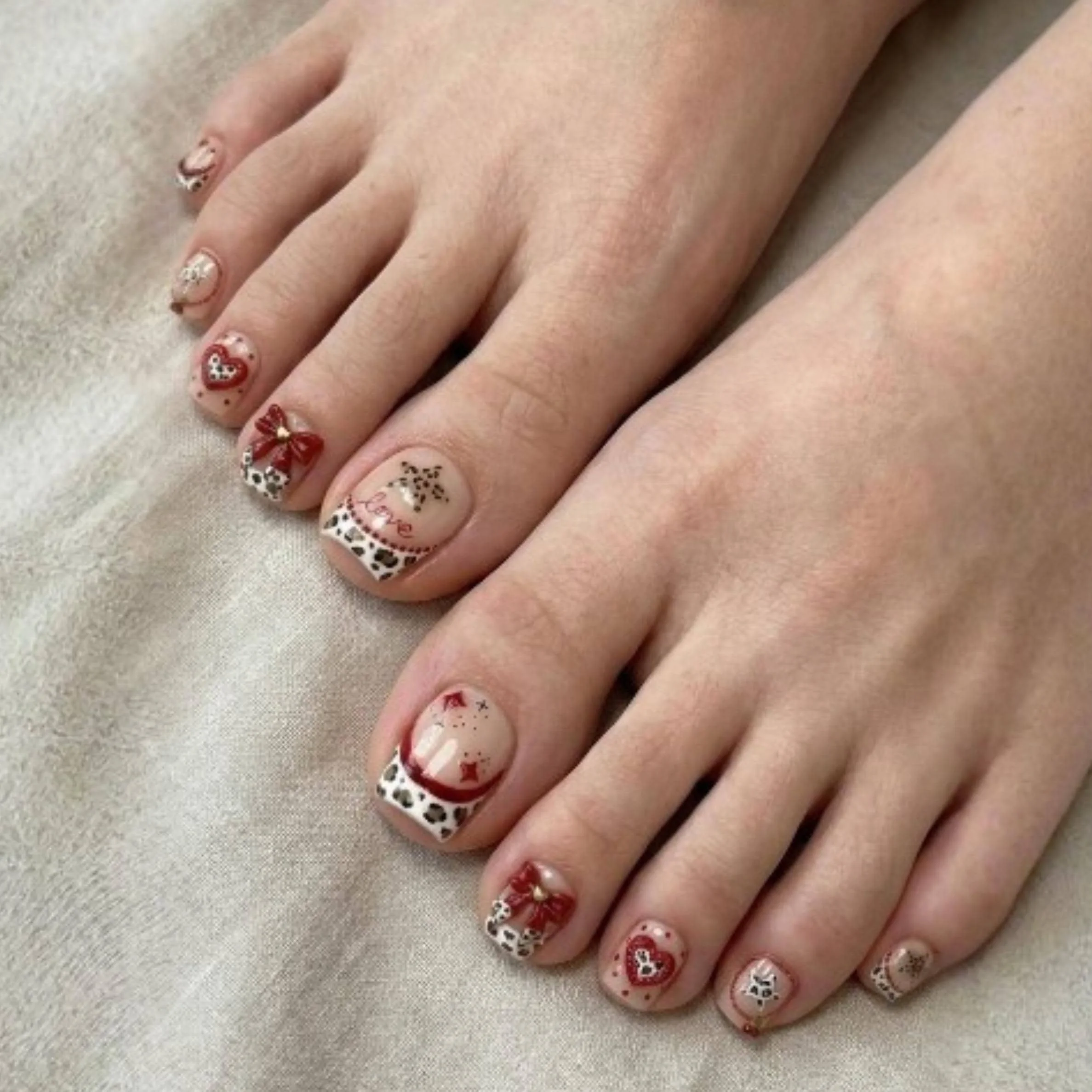 cowgirl pedicure, 3D bow, press on nails, custom press on nails, fake nails, Nails Art, stained glass nails, gold press on nails, 3d press on nails, luxury press on nails, handmade press on nails