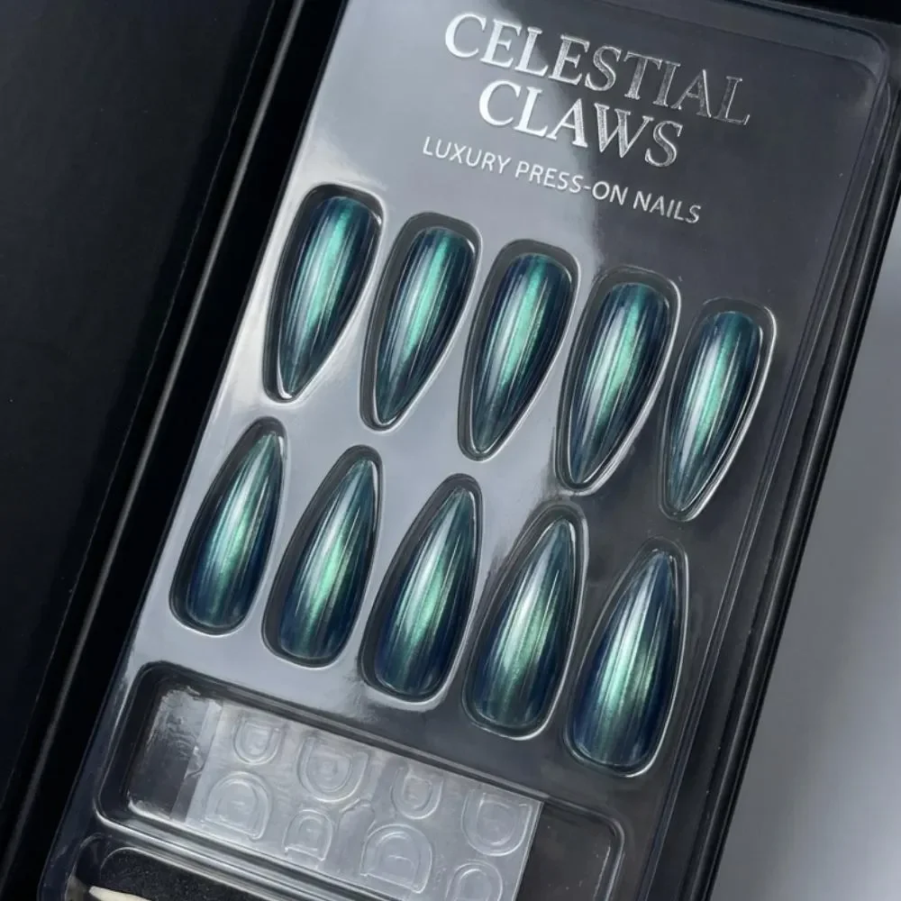 press on nails, custom press on nails, fake nails, Nails Art, stained glass nails, gold press on nails, 3d press on nails, luxury press on nails, handmade press on nails