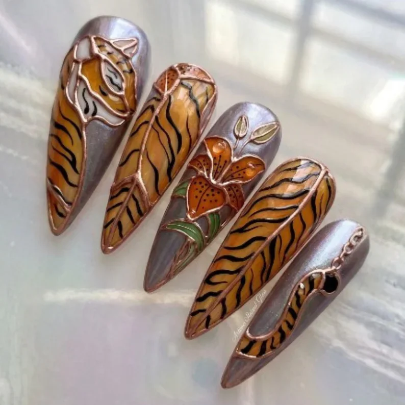 press on nails, custom press on nails, fake nails, Nails Art, stained glass nails, gold press on nails, 3d press on nails, luxury press on nails, handmade press on nails