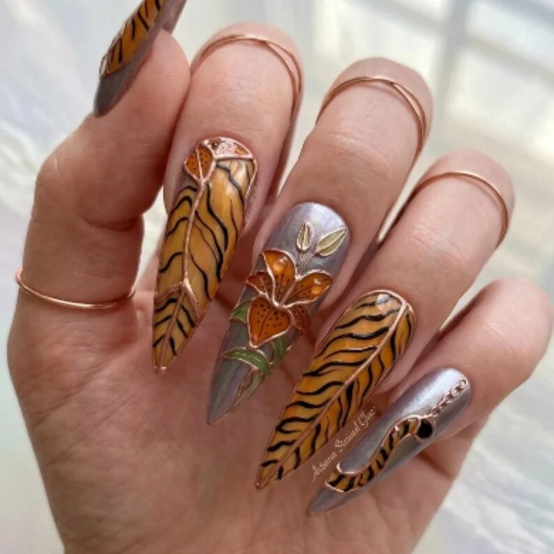 press on nails, custom press on nails, fake nails, Nails Art, stained glass nails, gold press on nails, 3d press on nails, luxury press on nails, handmade press on nails