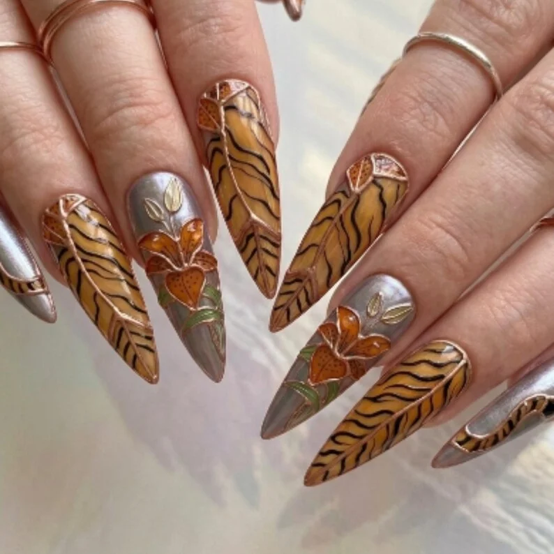 press on nails, custom press on nails, fake nails, Nails Art, stained glass nails, gold press on nails, 3d press on nails, luxury press on nails, handmade press on nails