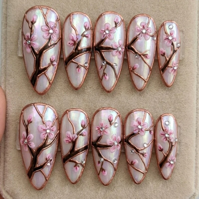 press on nails, custom press on nails, fake nails, Nails Art, stained glass nails, gold press on nails, 3d press on nails, luxury press on nails, handmade press on nails