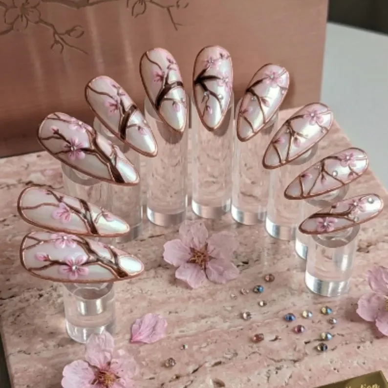 press on nails, custom press on nails, fake nails, Nails Art, stained glass nails, gold press on nails, 3d press on nails, luxury press on nails, handmade press on nails