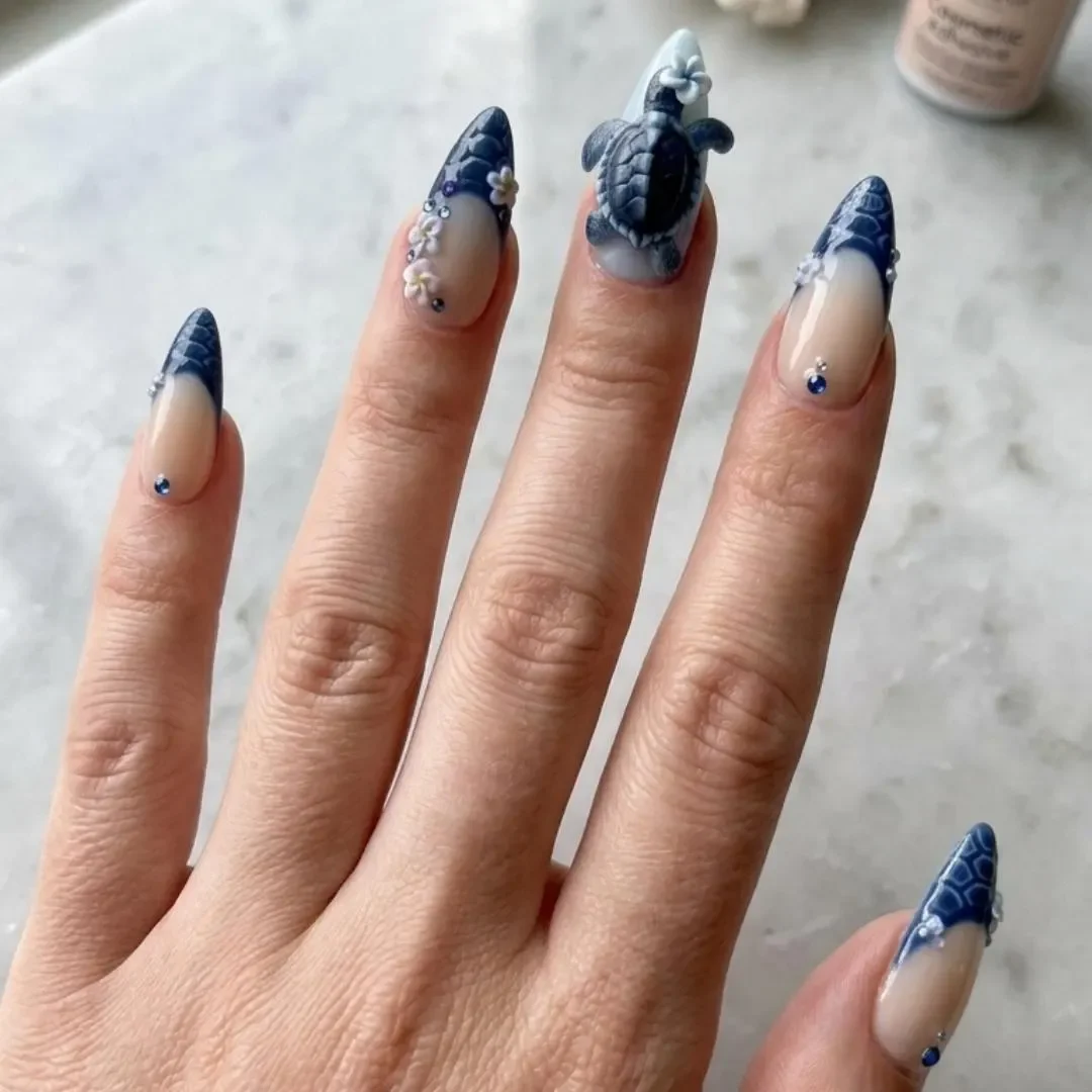 press on nails, custom press on nails, fake nails, Nails Art, stained glass nails, gold press on nails, 3d press on nails, luxury press on nails, handmade press on nails