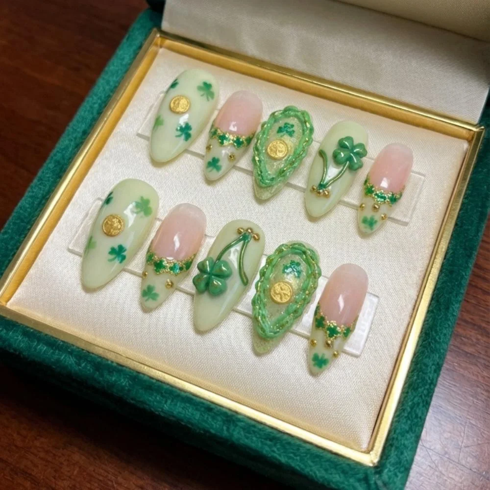 press on nails, custom press on nails, fake nails, Nails Art, stained glass nails, gold press on nails, 3d press on nails, luxury press on nails, handmade press on nails