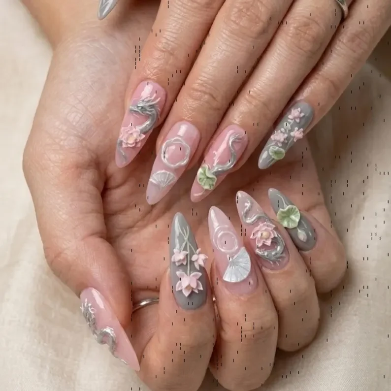 press on nails, custom press on nails, fake nails, Nails Art, stained glass nails, gold press on nails, 3d press on nails, luxury press on nails, handmade press on nails