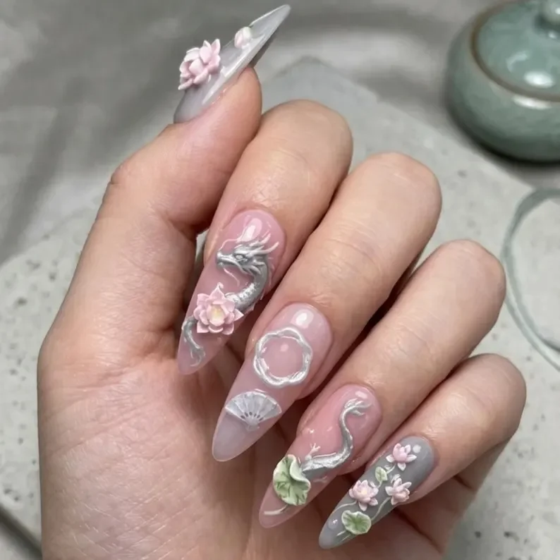 press on nails, custom press on nails, fake nails, Nails Art, stained glass nails, gold press on nails, 3d press on nails, luxury press on nails, handmade press on nails