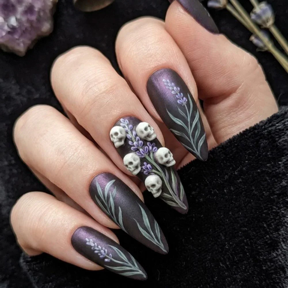 press on nails, custom press on nails, fake nails, Nails Art, stained glass nails, gold press on nails, 3d press on nails, luxury press on nails, handmade press on nails