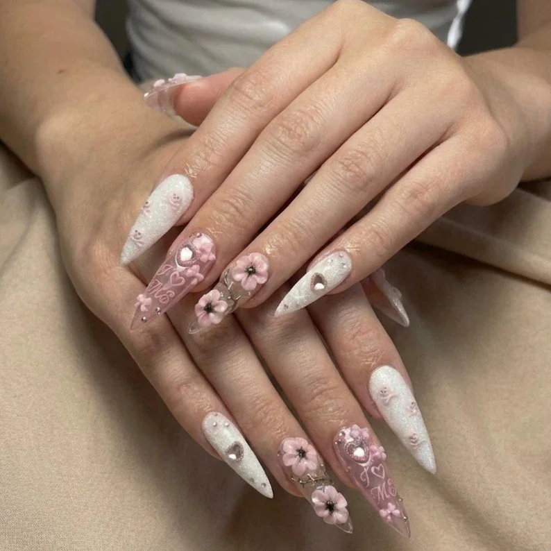 press on nails, custom press on nails, fake nails, Nails Art, stained glass nails, gold press on nails, 3d press on nails, luxury press on nails, handmade press on nails