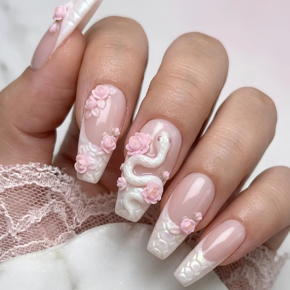 press on nails, custom press on nails, fake nails, Nails Art, stained glass nails, gold press on nails, 3d press on nails, luxury press on nails, handmade press on nails