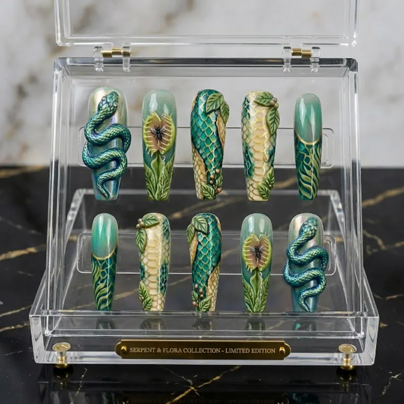 press on nails, custom press on nails, fake nails, Nails Art, stained glass nails, gold press on nails, 3d press on nails, luxury press on nails, handmade press on nails