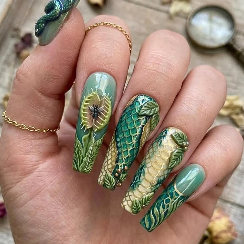 press on nails, custom press on nails, fake nails, Nails Art, stained glass nails, gold press on nails, 3d press on nails, luxury press on nails, handmade press on nails