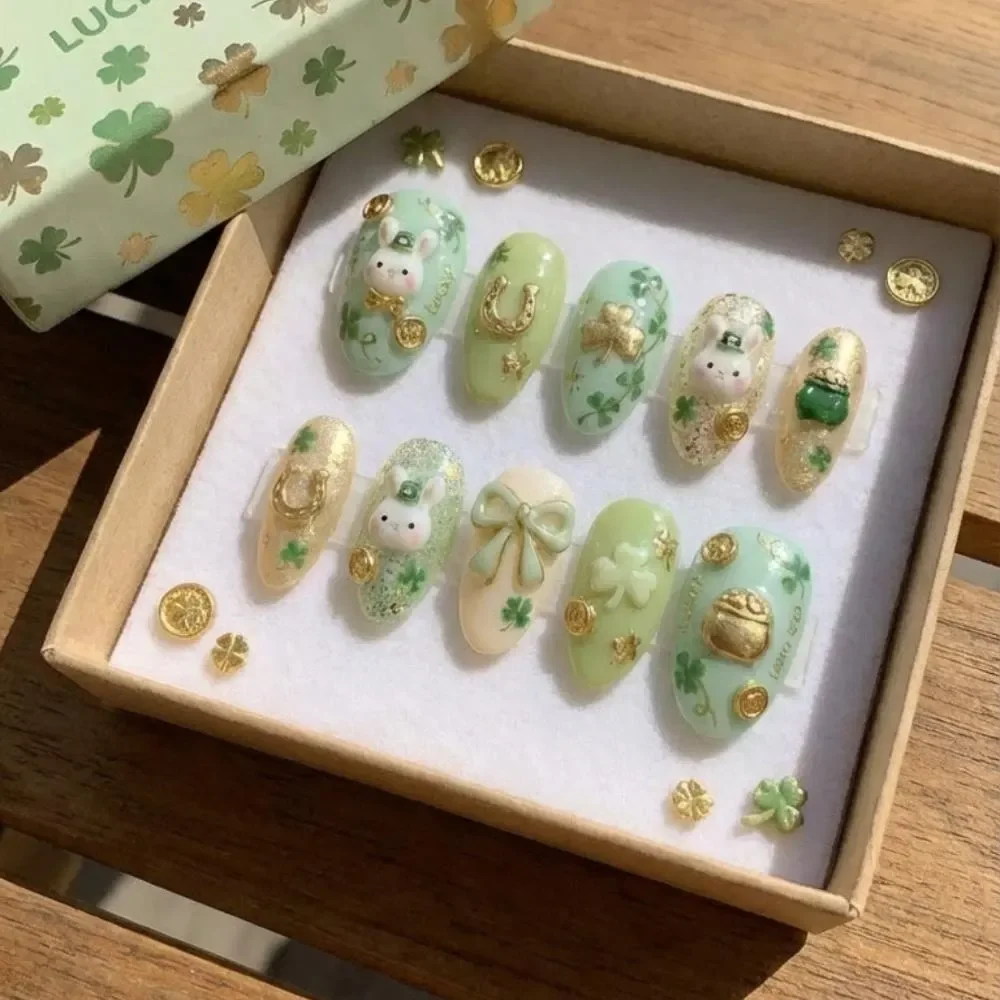 Horseshoe Nails, St Patrick's Day Nails, press on nails, custom press on nails, fake nails, Nails Art, stained glass nails, gold press on nails, 3d press on nails, luxury press on nails, handmade press on nails