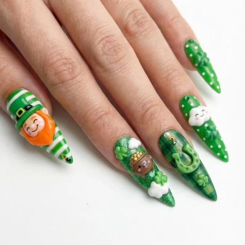 press on nails, custom press on nails, fake nails, Nails Art, stained glass nails, gold press on nails, 3d press on nails, luxury press on nails, handmade press on nails