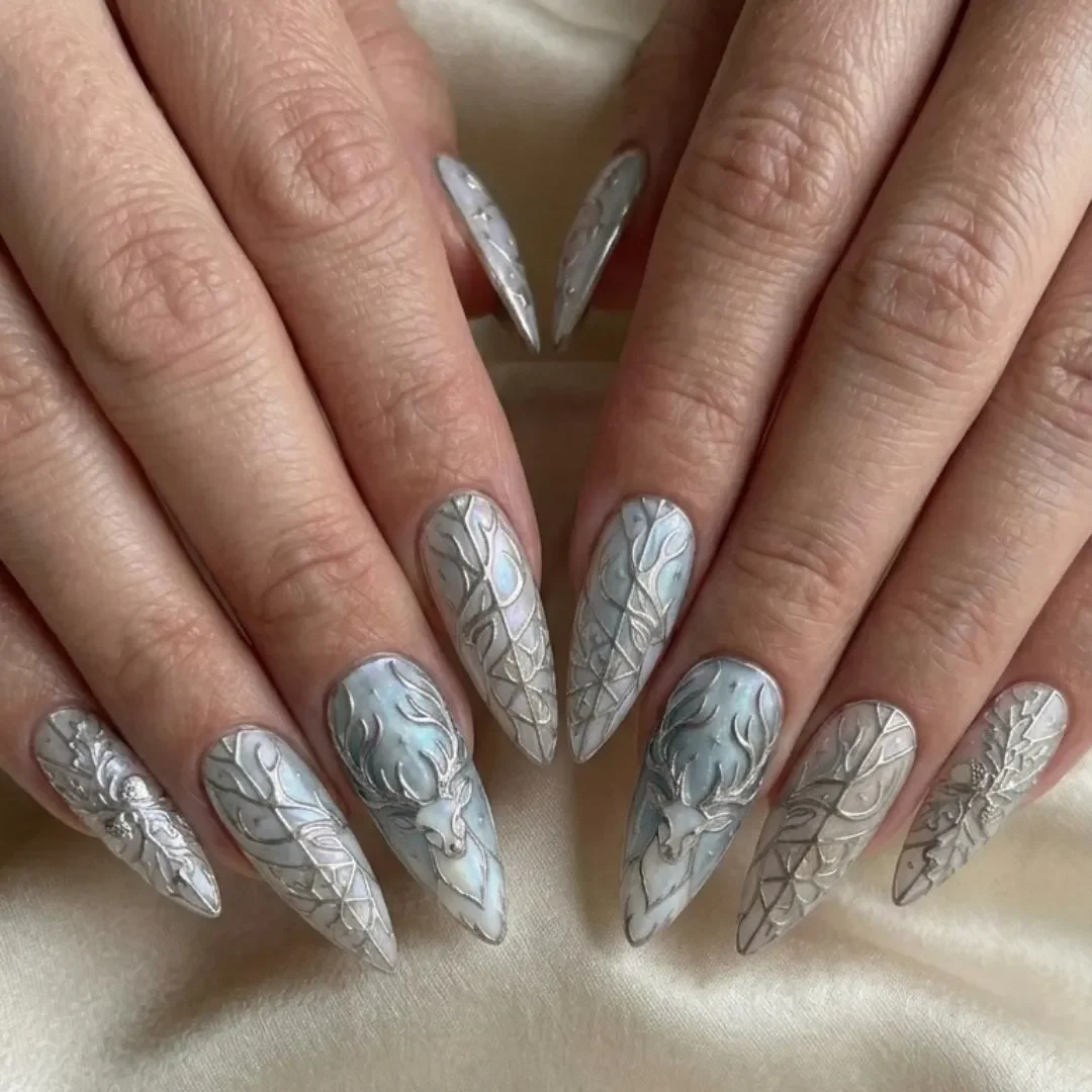 iridescent nails, stiletto nails, press on nails, custom press on nails, fake nails, Nails Art, stained glass nails, gold press on nails, 3d press on nails, luxury press on nails, handmade press on nails