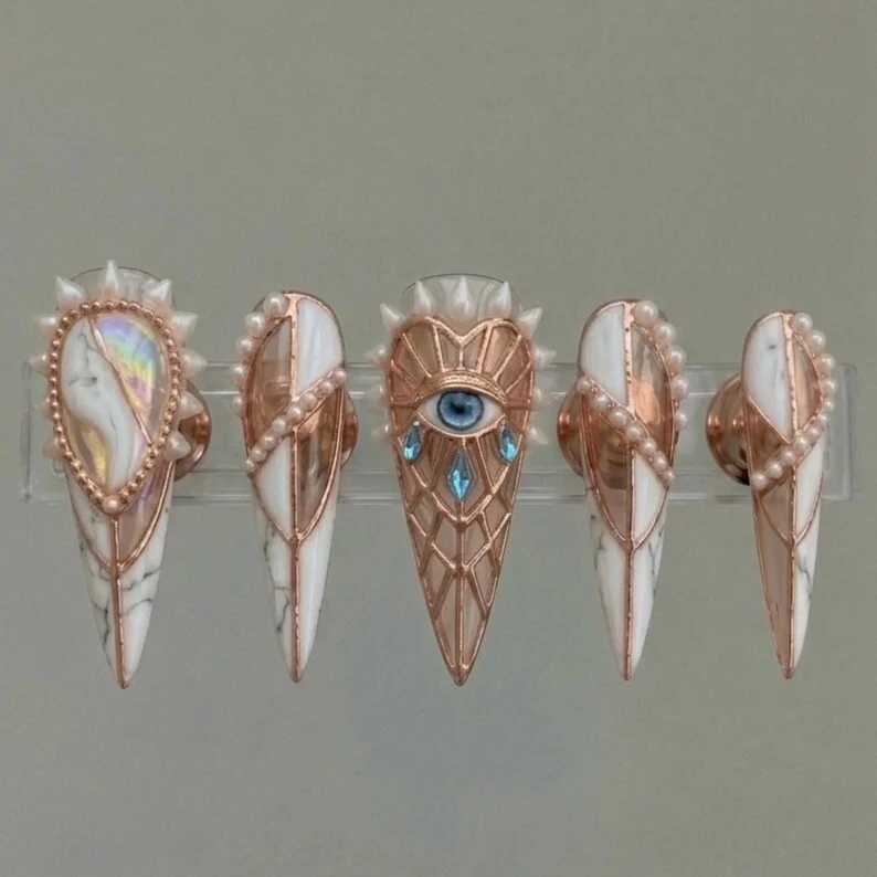 press on nails, custom press on nails, fake nails, Nails Art, stained glass nails, gold press on nails, 3d press on nails, luxury press on nails, handmade press on nails