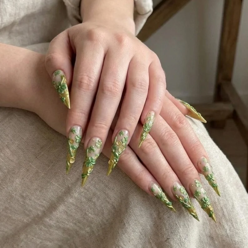 festive nail art, holiday manicure, press on nails, custom press on nails, fake nails, Nails Art, stained glass nails, gold press on nails, 3d press on nails, luxury press on nails, handmade press on nails