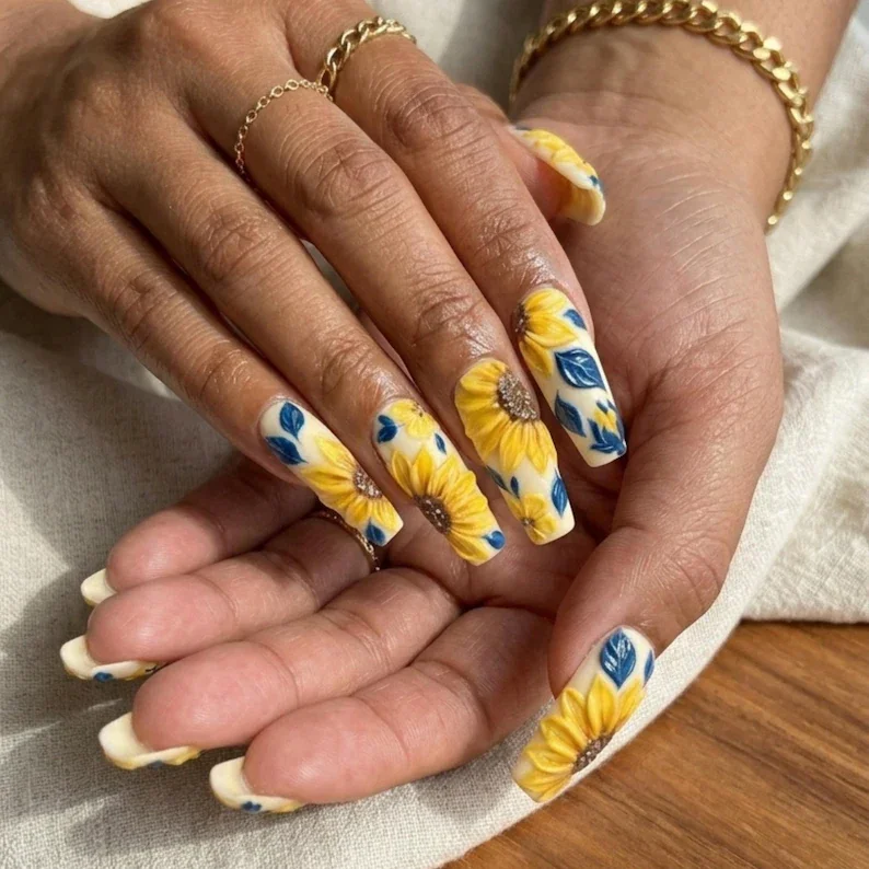 press on nails, custom press on nails, fake nails, Nails Art, stained glass nails, gold press on nails, 3d press on nails, luxury press on nails, handmade press on nails