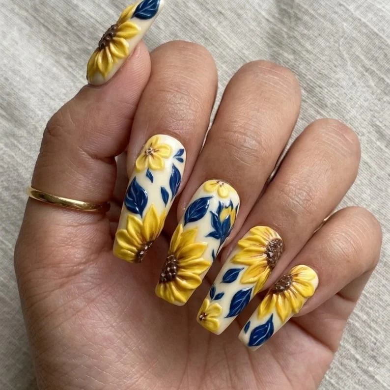 press on nails, custom press on nails, fake nails, Nails Art, stained glass nails, gold press on nails, 3d press on nails, luxury press on nails, handmade press on nails