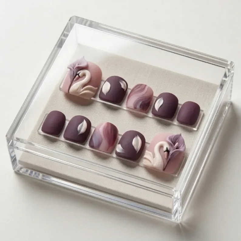press on nails, custom press on nails, fake nails, Nails Art, stained glass nails, gold press on nails, 3d press on nails, luxury press on nails, handmade press on nails