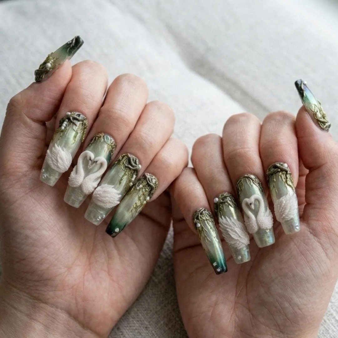 press on nails, custom press on nails, fake nails, Nails Art, stained glass nails, gold press on nails, 3d press on nails, luxury press on nails, handmade press on nails