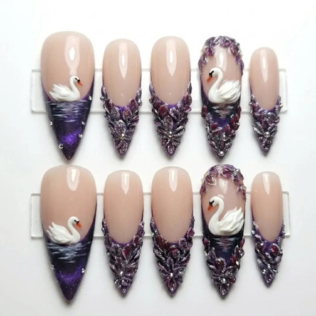press on nails, custom press on nails, fake nails, Nails Art, stained glass nails, gold press on nails, 3d press on nails, luxury press on nails, handmade press on nails