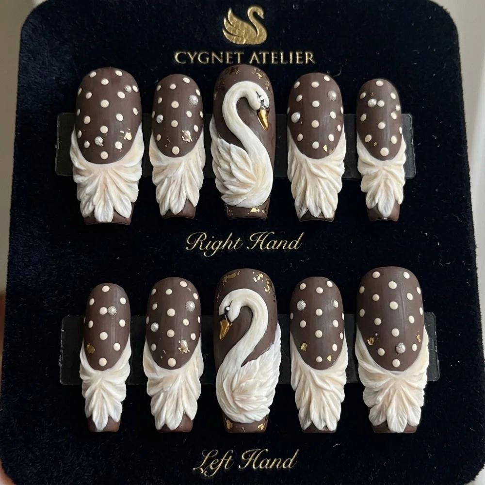 press on nails, custom press on nails, fake nails, Nails Art, stained glass nails, gold press on nails, 3d press on nails, luxury press on nails, handmade press on nails