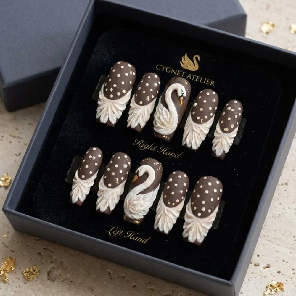 press on nails, custom press on nails, fake nails, Nails Art, stained glass nails, gold press on nails, 3d press on nails, luxury press on nails, handmade press on nails
