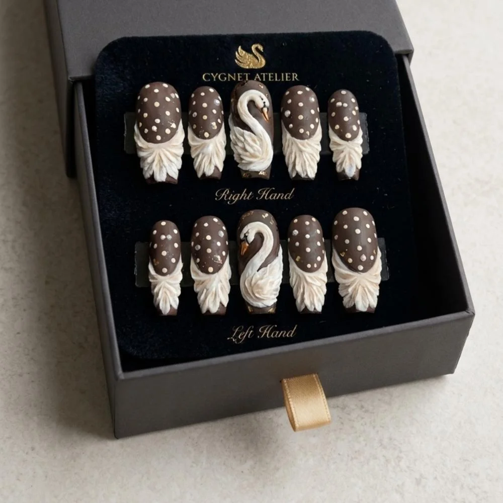 press on nails, custom press on nails, fake nails, Nails Art, stained glass nails, gold press on nails, 3d press on nails, luxury press on nails, handmade press on nails
