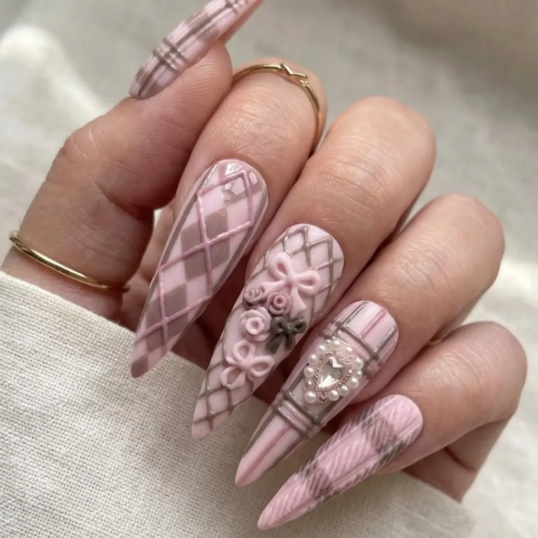 stiletto nails, 3D nail art, press on nails, custom press on nails, fake nails, Nails Art, stained glass nails, gold press on nails, 3d press on nails, luxury press on nails, handmade press on nails