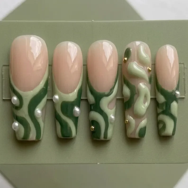 press on nails, custom press on nails, fake nails, Nails Art, stained glass nails, gold press on nails, 3d press on nails, luxury press on nails, handmade press on nails