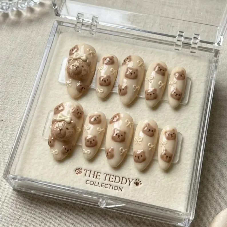 press on nails, custom press on nails, fake nails, Nails Art, stained glass nails, gold press on nails, 3d press on nails, luxury press on nails, handmade press on nails