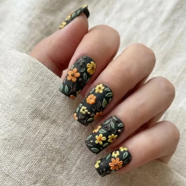 press on nail set, textured floral tips, press on nails, custom press on nails, fake nails, Nails Art, stained glass nails, gold press on nails, 3d press on nails, luxury press on nails, handmade press on nails
