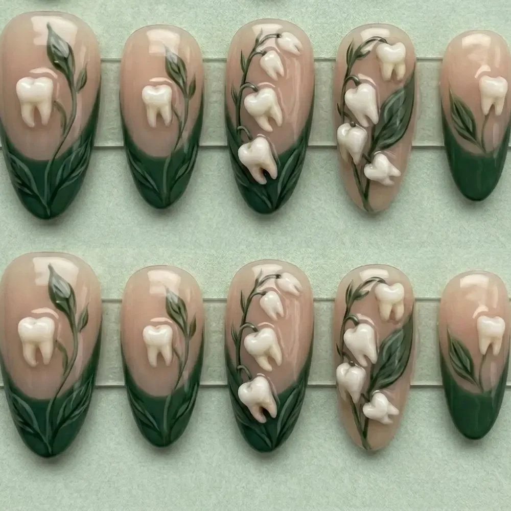 press on nails, custom press on nails, fake nails, Nails Art, stained glass nails, gold press on nails, 3d press on nails, luxury press on nails, handmade press on nails
