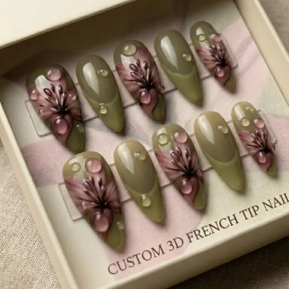 press on nails, custom press on nails, fake nails, Nails Art, stained glass nails, gold press on nails, 3d press on nails, luxury press on nails, handmade press on nails