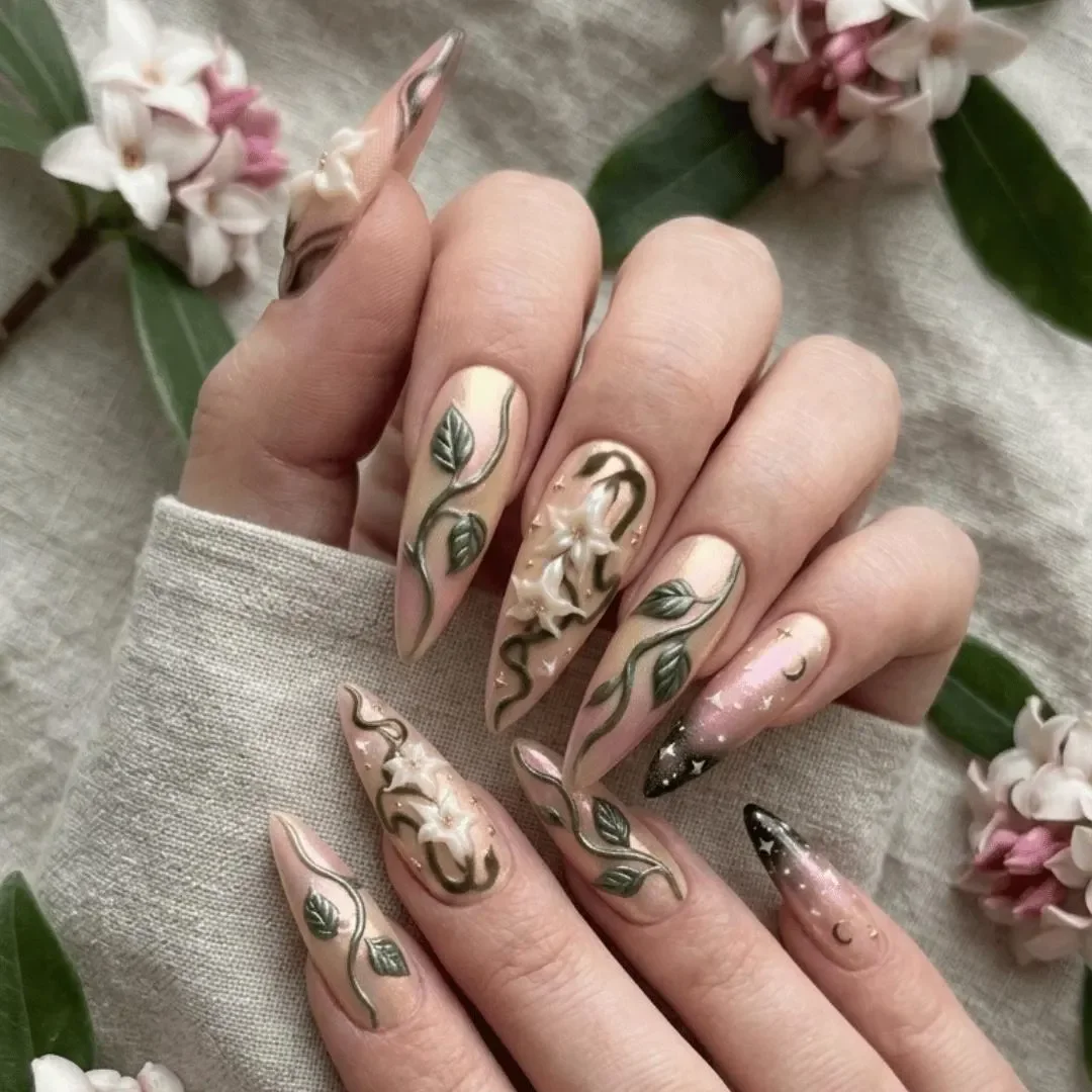 press on nails, custom press on nails, fake nails, Nails Art, stained glass nails, gold press on nails, 3d press on nails, luxury press on nails, handmade press on nails