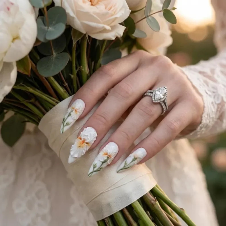 press on nails, custom press on nails, fake nails, Nails Art, stained glass nails, gold press on nails, 3d press on nails, luxury press on nails, handmade press on nails