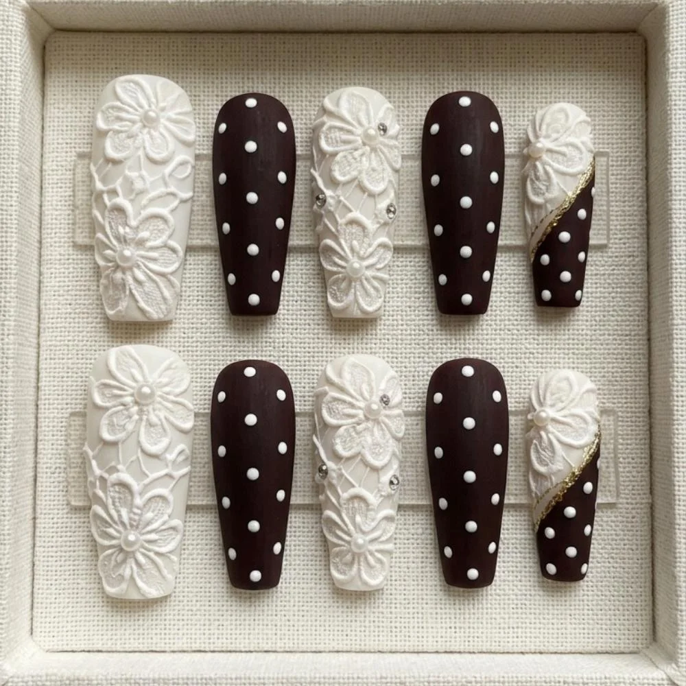 faux press on, lace nail design, press on nails, custom press on nails, fake nails, Nails Art, stained glass nails, gold press on nails, 3d press on nails, luxury press on nails, handmade press on nails