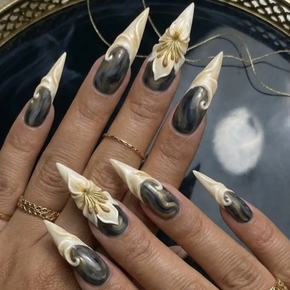press on nails, custom press on nails, fake nails, Nails Art, stained glass nails, gold press on nails, 3d press on nails, luxury press on nails, handmade press on nails