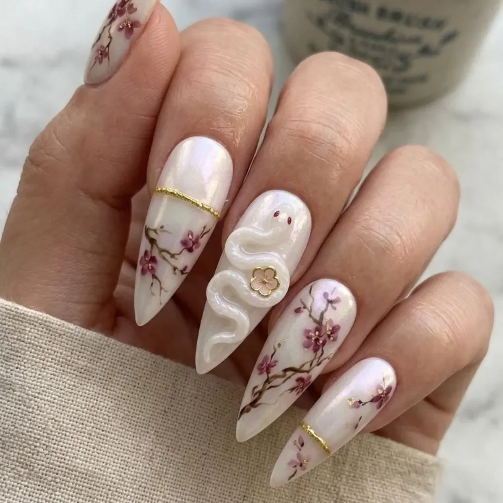 press on nails, custom press on nails, fake nails, Nails Art, stained glass nails, gold press on nails, 3d press on nails, luxury press on nails, handmade press on nails