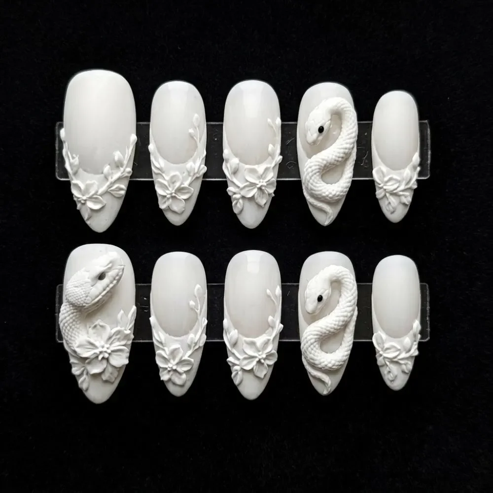 press on nails, custom press on nails, fake nails, Nails Art, stained glass nails, gold press on nails, 3d press on nails, luxury press on nails, handmade press on nails