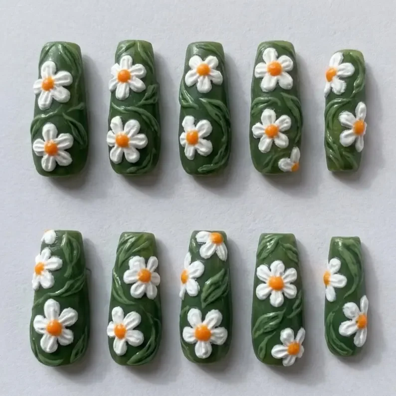 press on nails, custom press on nails, fake nails, Nails Art, stained glass nails, gold press on nails, 3d press on nails, luxury press on nails, handmade press on nails