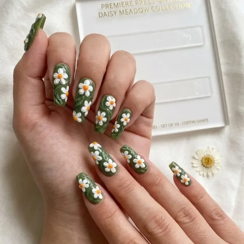 press on nails, custom press on nails, fake nails, Nails Art, stained glass nails, gold press on nails, 3d press on nails, luxury press on nails, handmade press on nails