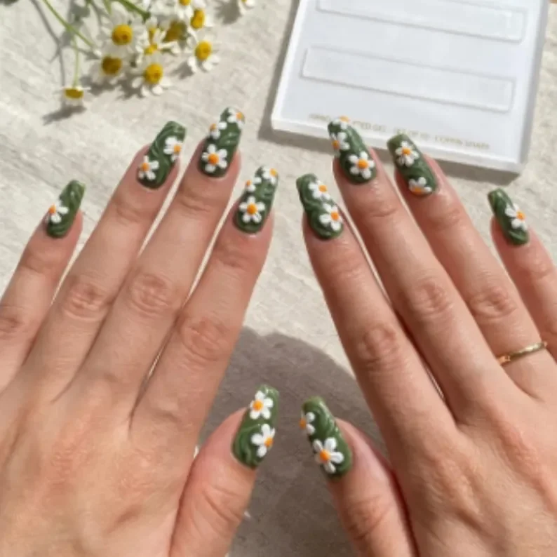 press on nails, custom press on nails, fake nails, Nails Art, stained glass nails, gold press on nails, 3d press on nails, luxury press on nails, handmade press on nails
