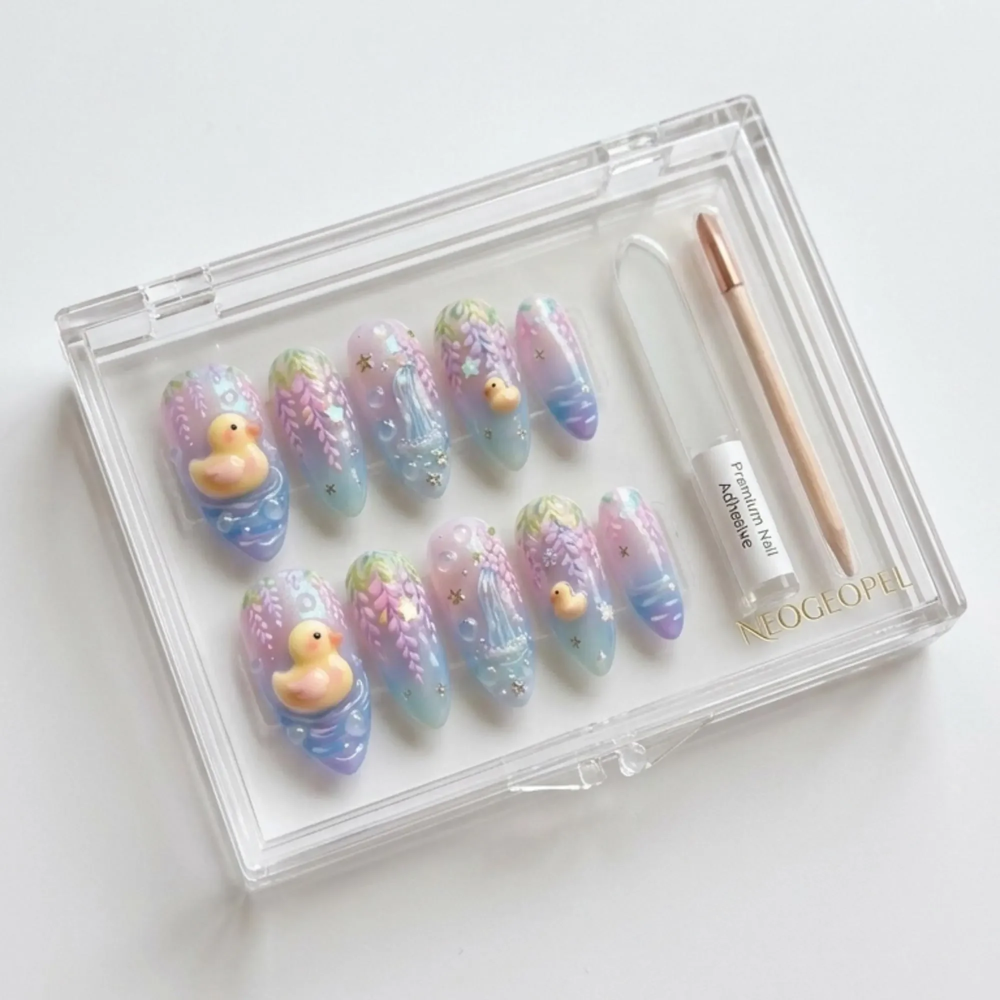 press on nails, custom press on nails, fake nails, Nails Art, stained glass nails, gold press on nails, 3d press on nails, luxury press on nails, handmade press on nails